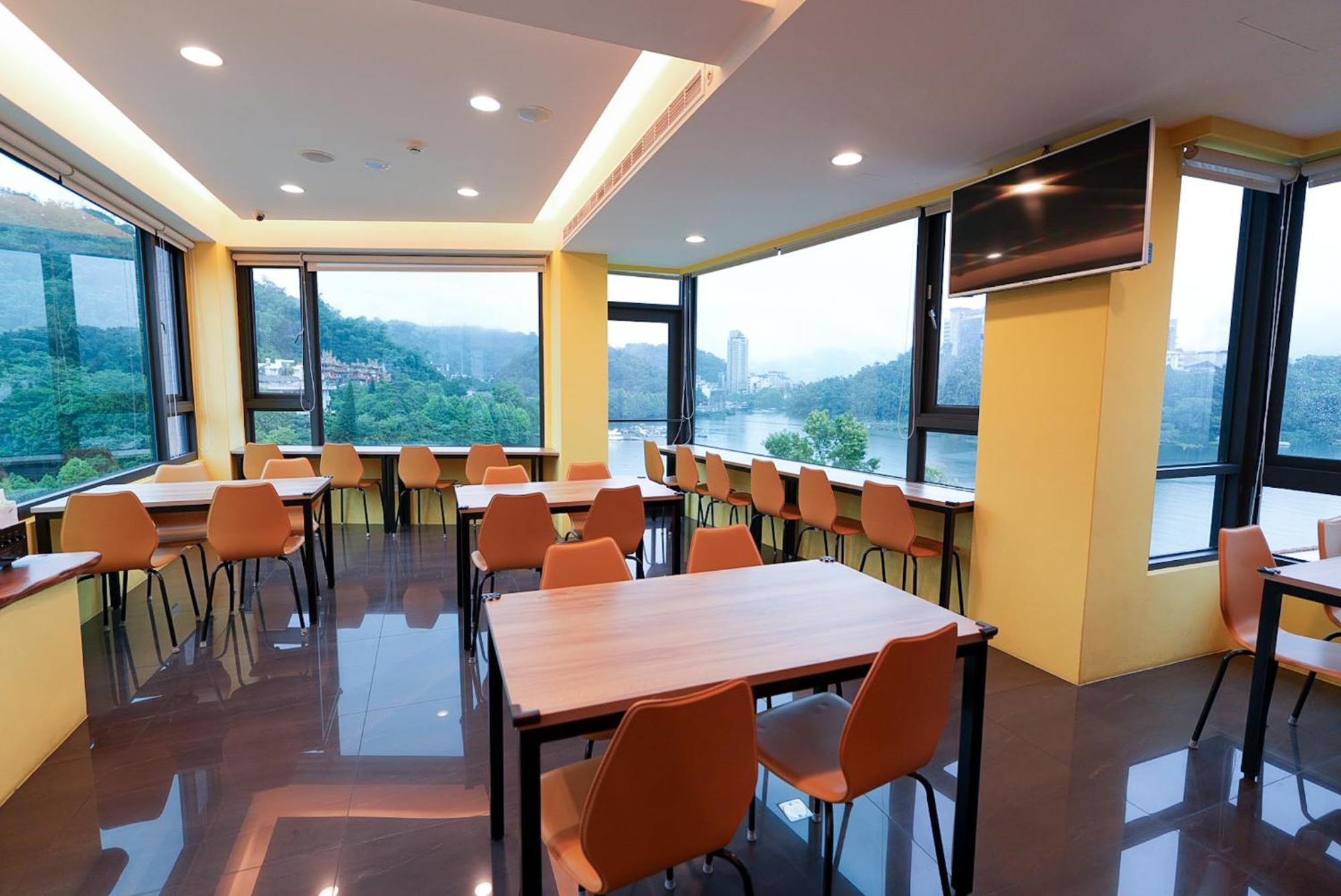 Zhaohong Homestay Юйчі Екстер'єр фото